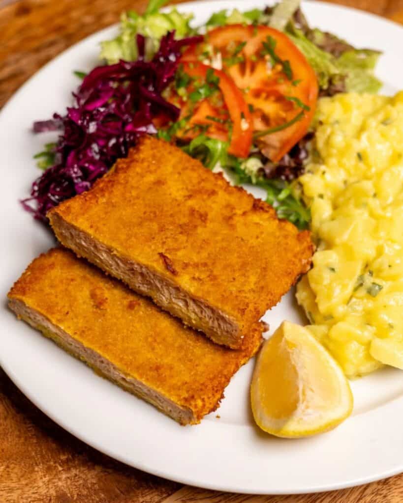 Vegan food at Erbil's Vegan in Munich
