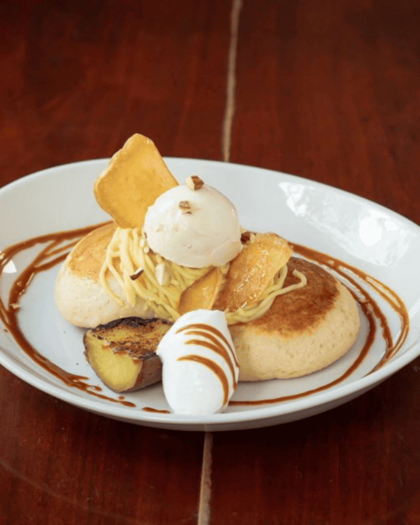 AIN SOPH. Journey vegan Shinjuku restaurant - soufflé pancakes